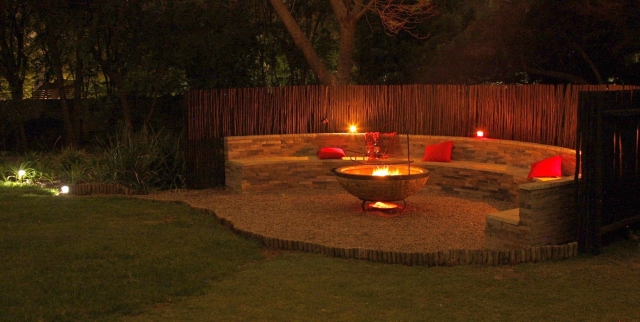 5 Outdoor Fire Pit Ideas For Summer
