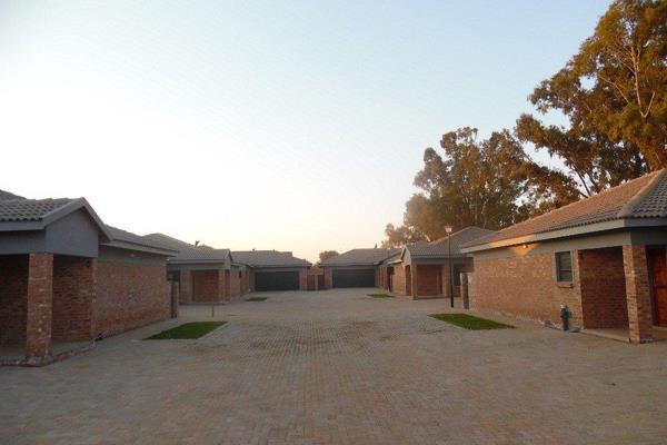 Theo Eiendomme Potchefstroom is excited to release this beautiful, brand new town house, situated in the popular Baillie Park. ...