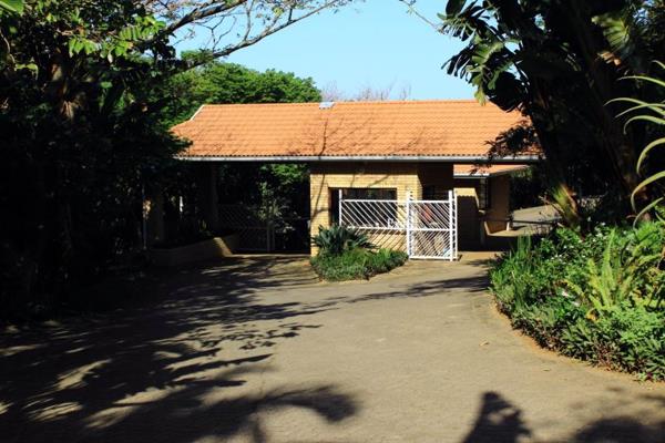 Set in an upmarket Eco Estate in Hibberdene; grab this amazing 996m&#178; vacant stand ...