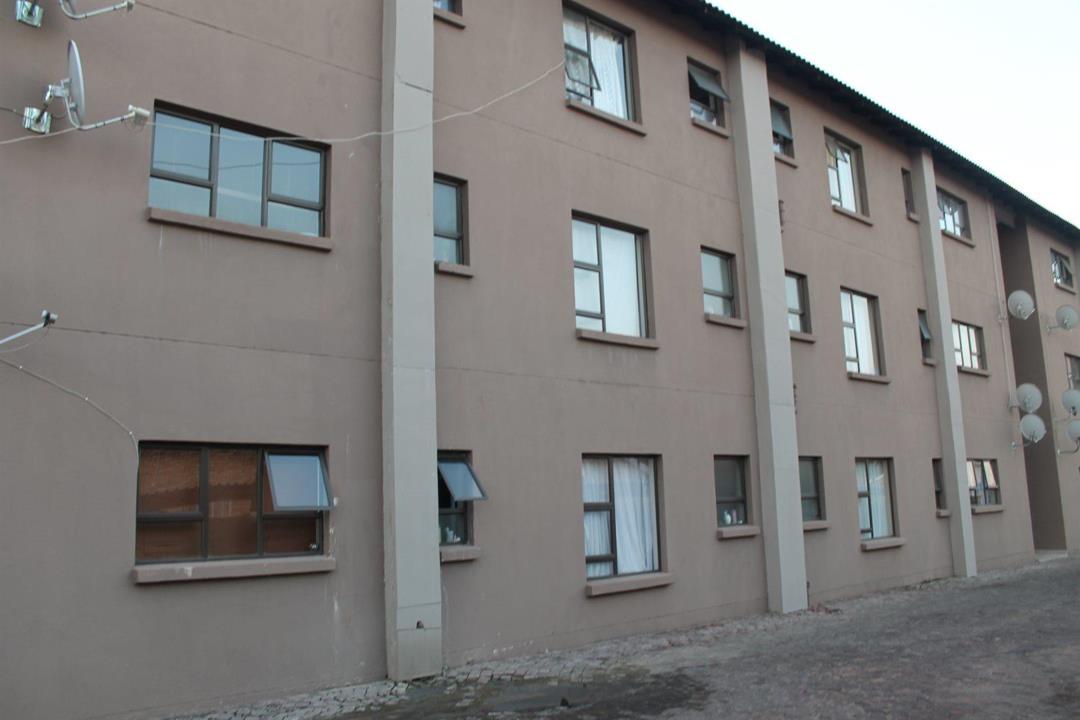 3 Bedroom Apartment / flat for sale in Rustenburg Central - P24-113464106