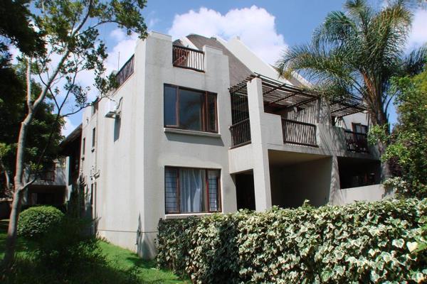 Stunning duplex apartment 300m away from the Lonehill Park and Dam. This home is situated in the heart of Lonehill in a complex that ...