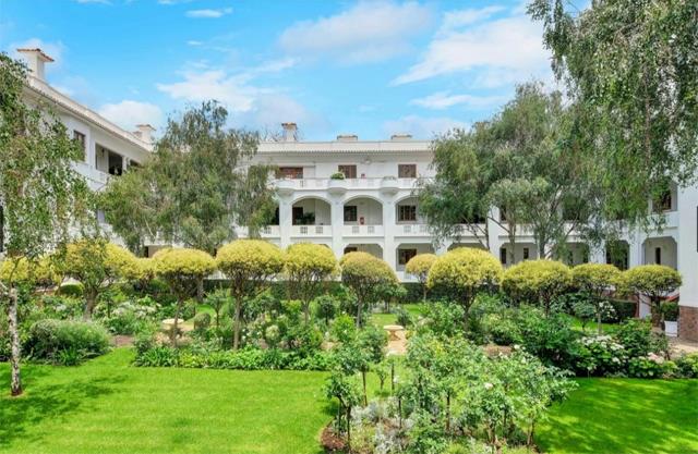 Hillsdale luxury rental apartment complex starts leasing. See prices ... - Luxury Apartment Complexes With Gardens