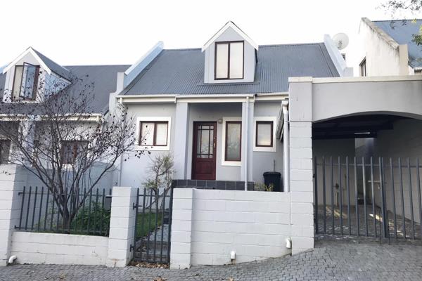 Lovely 3 bedroom 2.5 bathroom house in Welgevonden estate available 1st of January 2025!

Modern and well looked after property, and ...