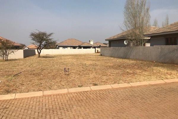 This 368 &#178;m vacant stand is situated in the new part of popular Wilkoppies within a very popular and secure established complex. ...