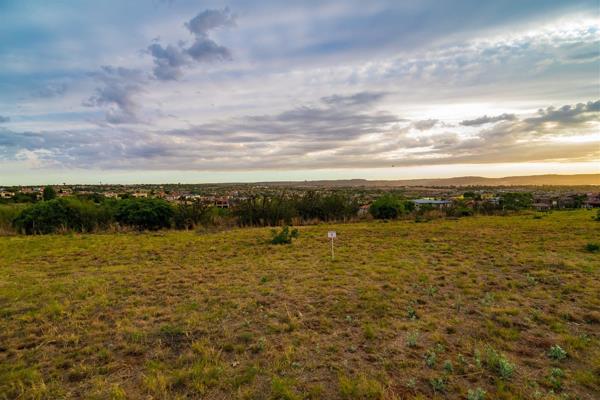 The Developer of Eagle Canyon has subdivided the last 2 big erven in the estate into 40 ...