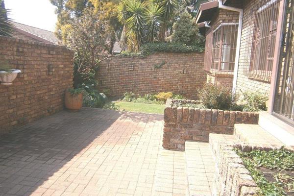 Beautiful safe and secure 3 bed, 2 bath, 2 garages, 3 living area;s with a pool in the complex 