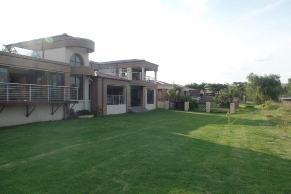 This is one of the best investment opportunities in Bankenveld Security Estate, Emalahleni on the 13th T on the end of a cul-de-sac. ...