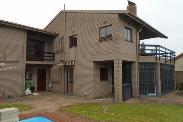 Situated in the seaside suburb of Uvongo you will find this 5 bedroom 3 bathroom home ...