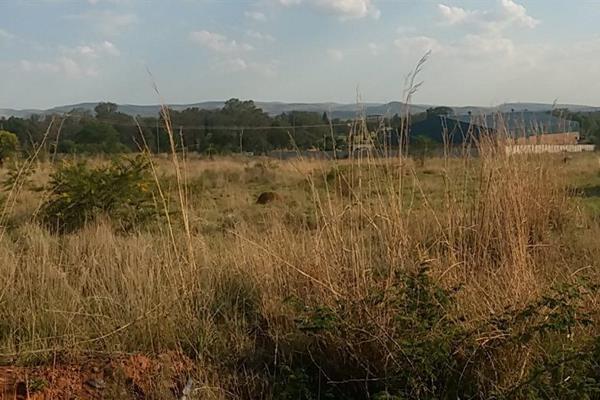 This Vacant Industrial Stand is 2067 m&#178;

It&#39;s situated in this fast growing Town where all the Mines are popping up

It&#39;s ...