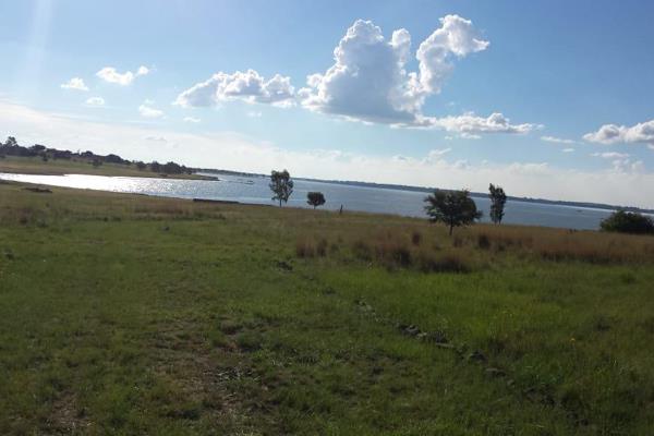 Beautiful vacant land for sale in Peninsula with 250 m waterfront and forms part of a game reserve with free roaming wild surrounding ...