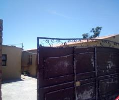 House for sale in Soweto On Sea