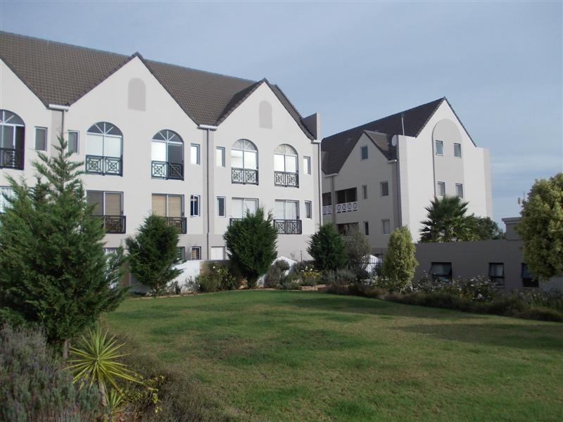 Rosendal, Bellville Property Apartments / flats for sale in Rosendal