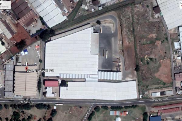 A large warehouse complex comprising 23,774m2 and 270m2 offices with excellent yard area ...