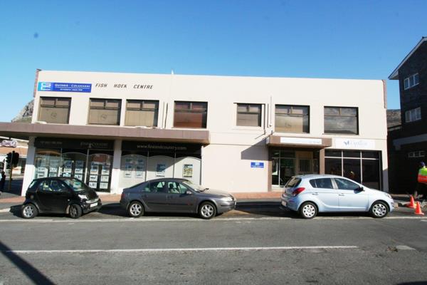 Professional Office space to let in Fish Hoek Centre on the top Floor.

From R4000.00 per month, excludes electricity.
2 Months ...