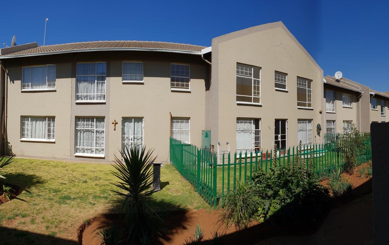 3 Bedroom Apartment / flat for sale in Ravenswood P24107426828