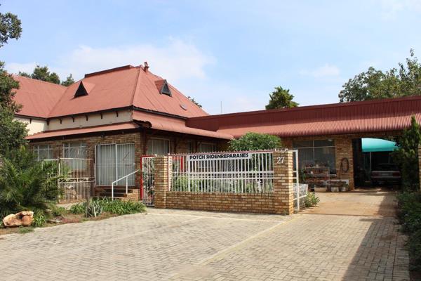 Old charming house with business rights (rezoned). Situated in a very good area, Potchefstroom Central, near major amenities, schools ...