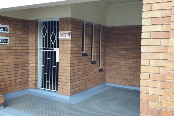 We are proud to present this commercial property located at Pretoria North.
Situated in the business area close to amenities.

A Panel ...