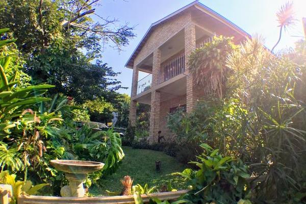 3 Self-catering cottages, that are fully equipt.  Sleeps a total of 12 guests for bed and breakfast.  This guest house offers 3 ...