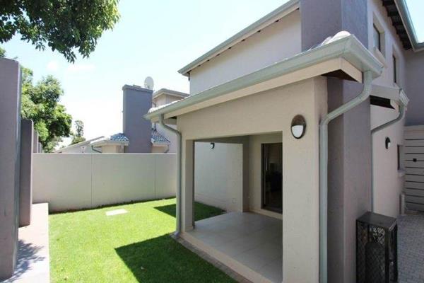 Ultra modern upmarket cluster available for sale.
This secure cluster offers 3 bedrooms, 2.5 bathrooms with an upstairs pyjama lounge. ...