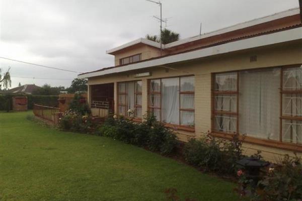 Very good smallholding with 4 living units, one three-bedroom house, 2 x 2 bedroom flats, 1 x 1 bedroom flat.