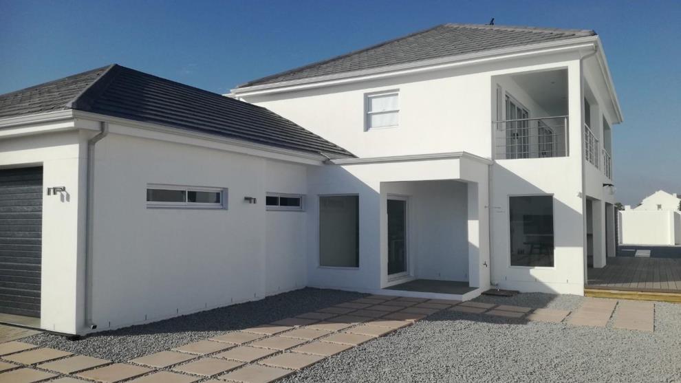 3 Bedroom House To Rent In Golden Mile Dikkop Close P24