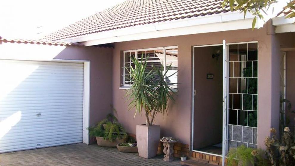 4 Bedroom House For Sale In Vaalpark P24 107683205