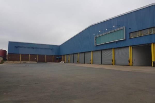 This warehouse of 11,382m2 is in the popular Heriotdale industrial hub in the East side ...