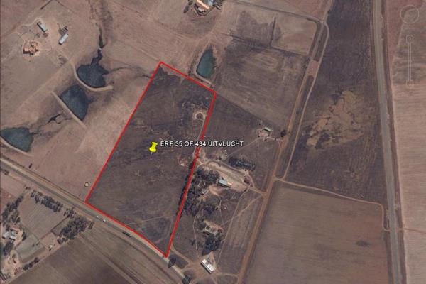 Ideally located, this vacant agricultural land can be rezoned to township establishment and sub-divided into 72 full-title stands.
( ...