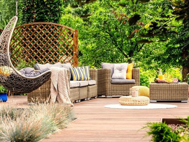 4 easy ways to freshen up your outdoor entertaining areas - Garden ...