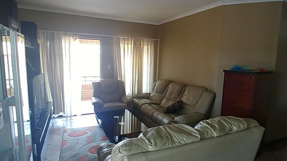 3 Bedroom Apartment Flat To Rent In Olympus A H P24