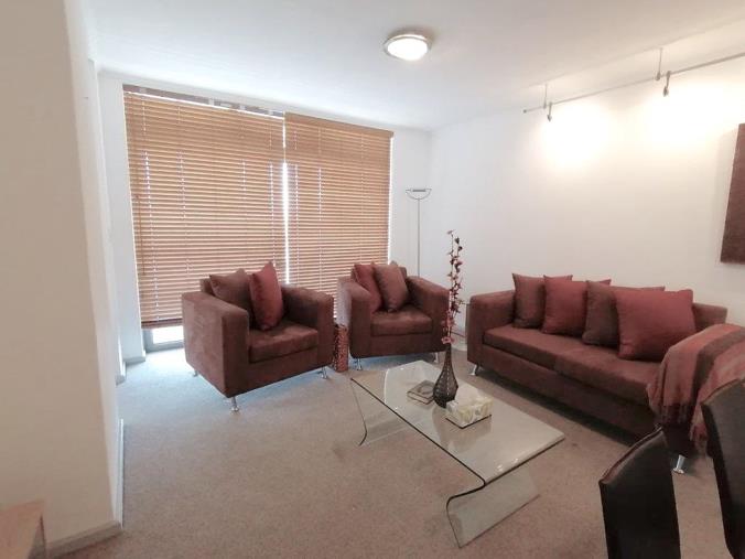 2 Bedroom Apartment Flat To Rent In Claremont