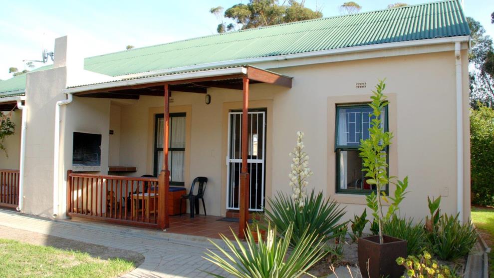 2 Bedroom Apartment Flat To Rent In Durbanville Meadows P24