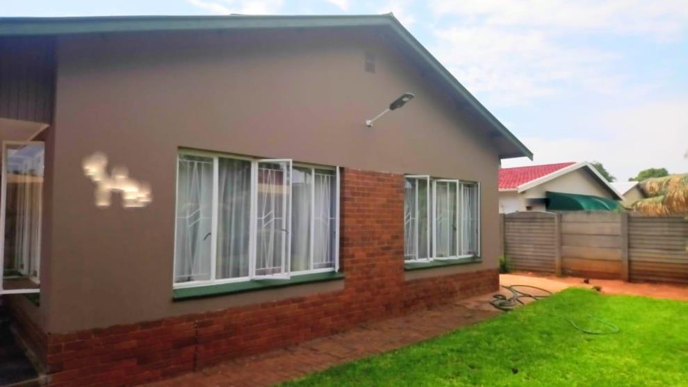 3 Bedroom House For Sale In Pretoria North P24 108292256