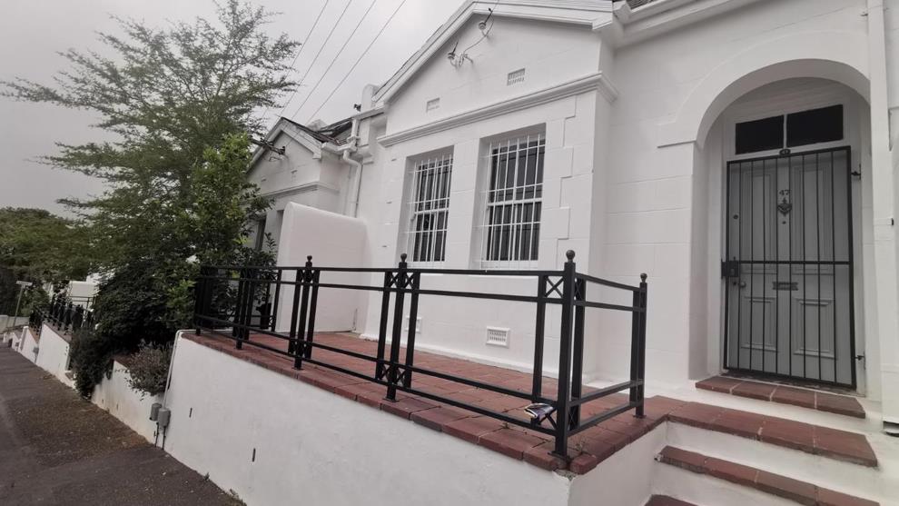 2 Bedroom House To Rent In Tamboerskloof Hastings Street