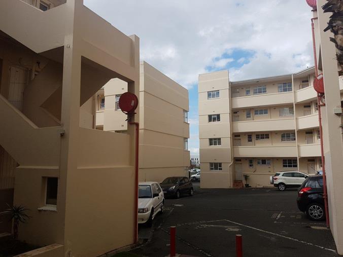 2 Bedroom Apartment Flat To Rent In Zonnebloem