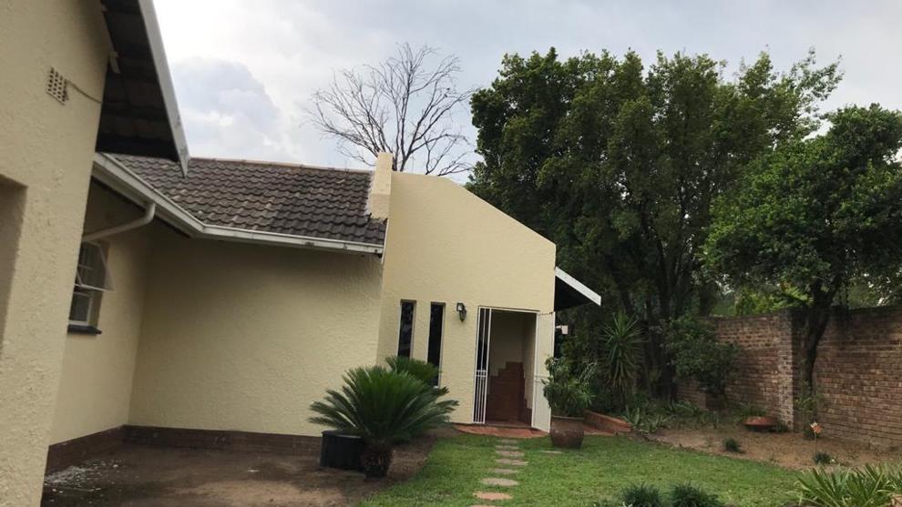 3 Bedroom House To Rent In Johannesburg North P24 108319283