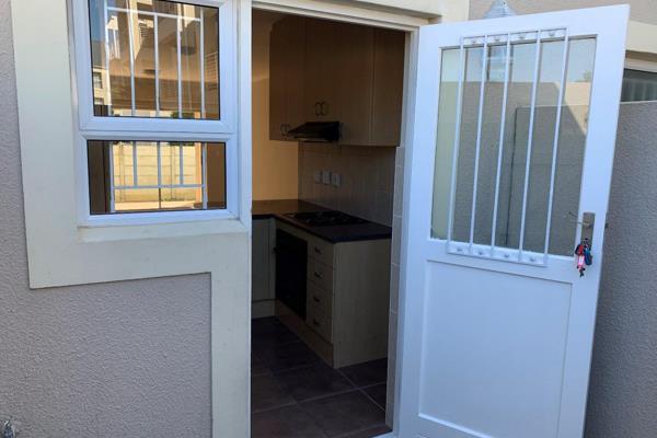 Tolbos is fibre ready and has electric fencing and access control.
The apartment is tiled through-out.

Two bedrooms and one full ...