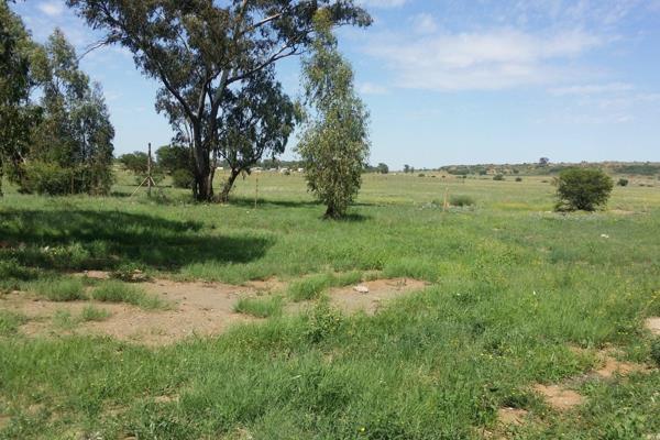 Smallholding for sale in Rocklands.

This property offers 8.5653 ha, with huge Hall with a stage and a three bedroom flat with full ...