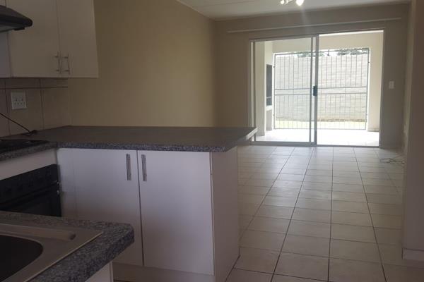 Modern 2-Bedroom Townhouse – 24 hour security, Fibre ready! This ground-floor townhouse ...