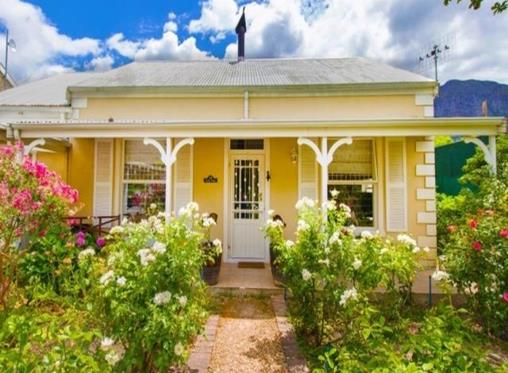 7 dreamy Valentine’s getaway cottages in the Cape Winelands