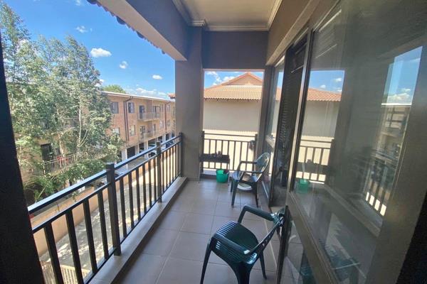 A 1 bedroom and 1 bathroom dream apartment.  Open plan kitchen and living area.  Excellent security with electric gates and fences.  A ...