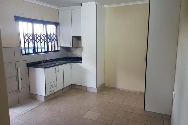 Find a nice and comfortable place to rent , very secure in a nice area ,  fully walled and secured with a gate , parking area and ...