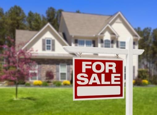 Are you having trouble selling your house? Try this…