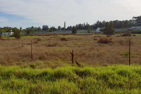 This 2,2 ha vacant land is situated on the urban edge of Paarl, close to the successful Zandwyk Park industrial development. It is ...