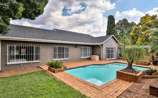 Sunward Park Property : Property and houses for sale in Sunward Park ...