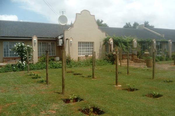 This farm is situated in the Boschfontein area just outside of Heidelberg on the R549 road to Vaal Dam. The Boschfontein area is only ...