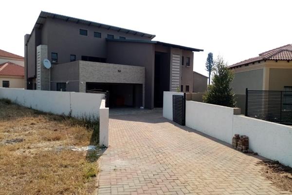 Situated at the heart of Polokwane also known as a place of safety, this home is a sophisticated and luxurious retreat that reflects ...