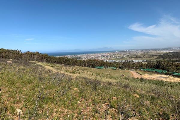 This lovely agriculture zoned property of 38,47 Ha is situated within 3 kilometers from Gordon&#39;s Bay and close to the beach and all ...