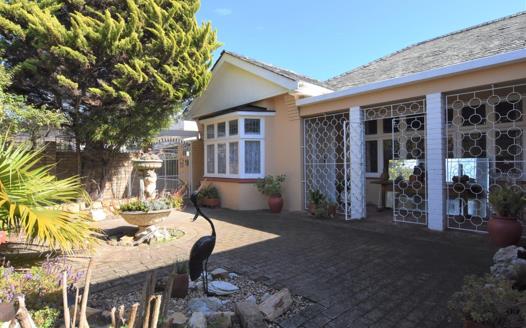 Property and houses for sale in Port Elizabeth : Port Elizabeth ...