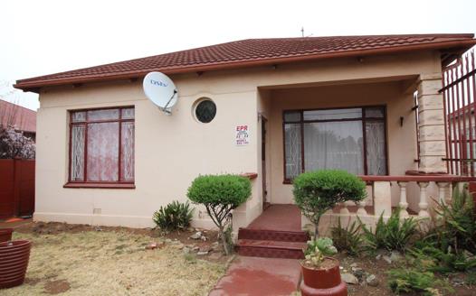 Houses for sale in Randfontein : Randfontein Property : Property24.com